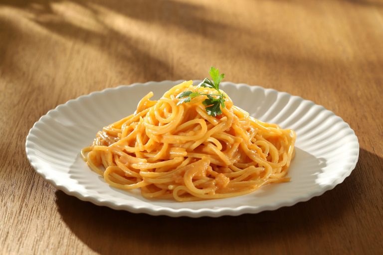 スパゲティ　ビスク風トマトクリーム